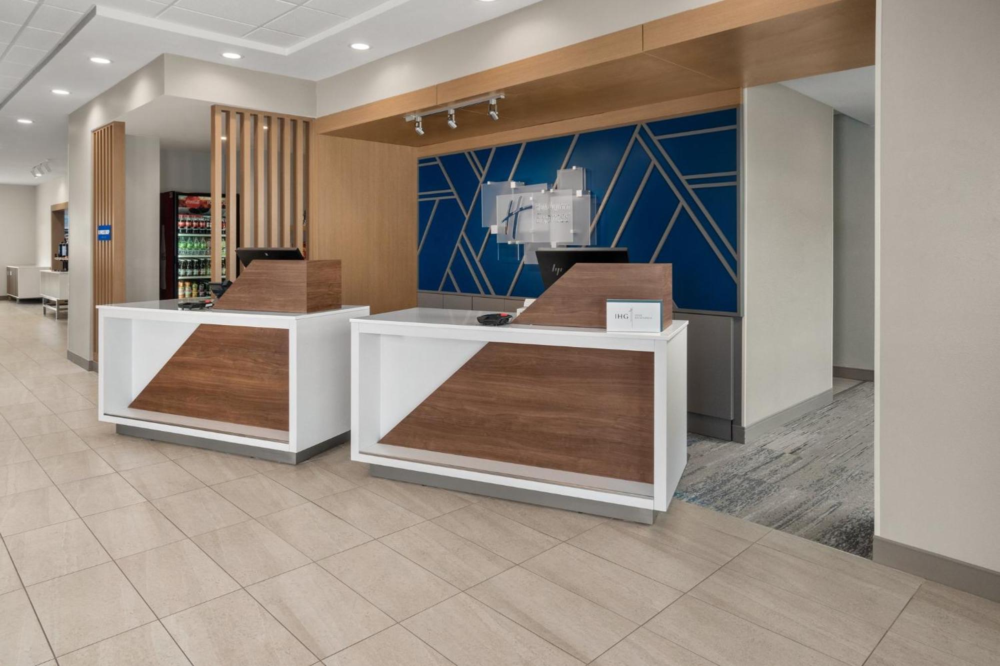 Express - West - Univ Area Hotel